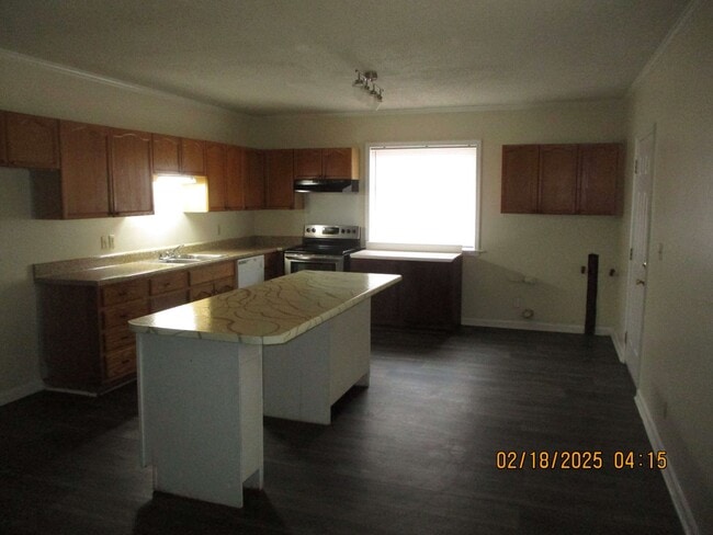 Building Photo - 280 Cypress Point Cir