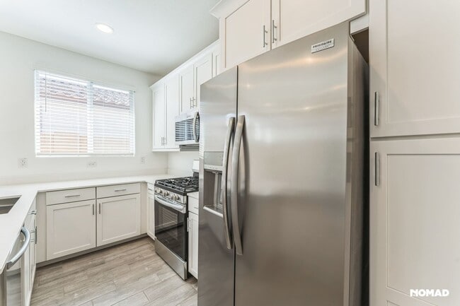 Building Photo - Charming 1BR Condo in San Tan Valley (Util...