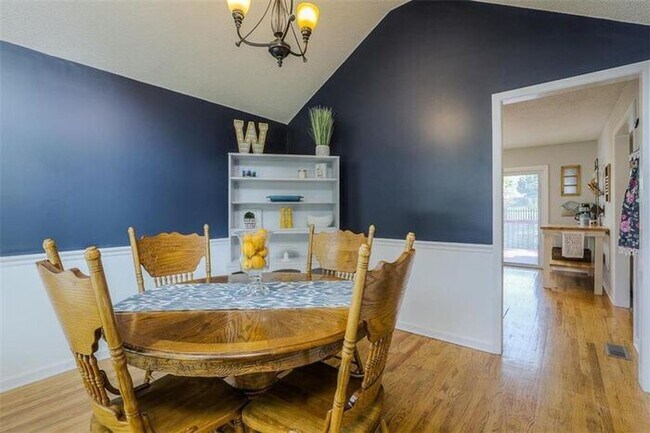 Building Photo - GORGEOUS Home in the Liberty School District-Available in JUNE!!