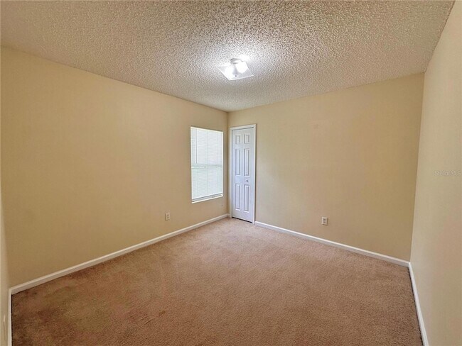 Building Photo - 89 Berkshire Ln