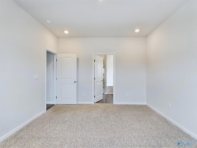 Building Photo - 22444 Regent Dr