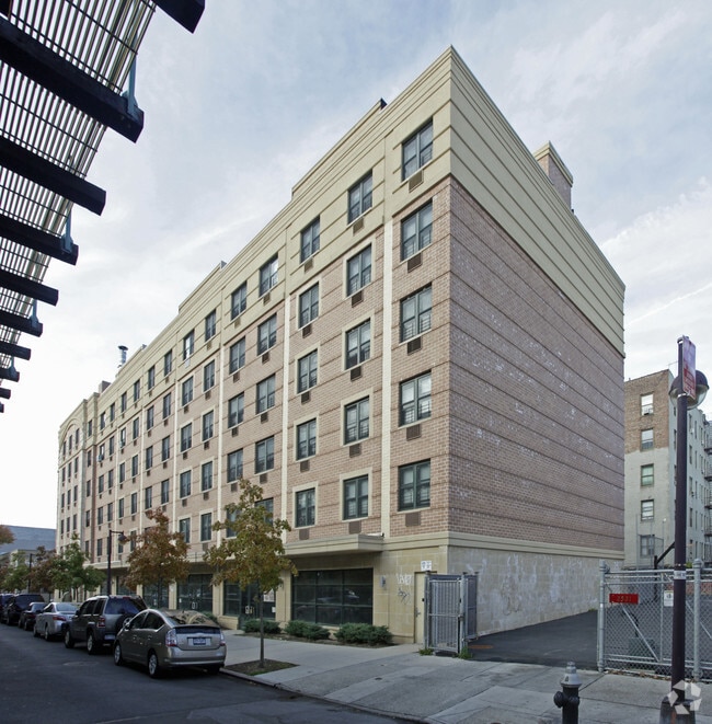 Westchester Square 2511 Westchester Ave Bronx NY 10461 Apartment Finder