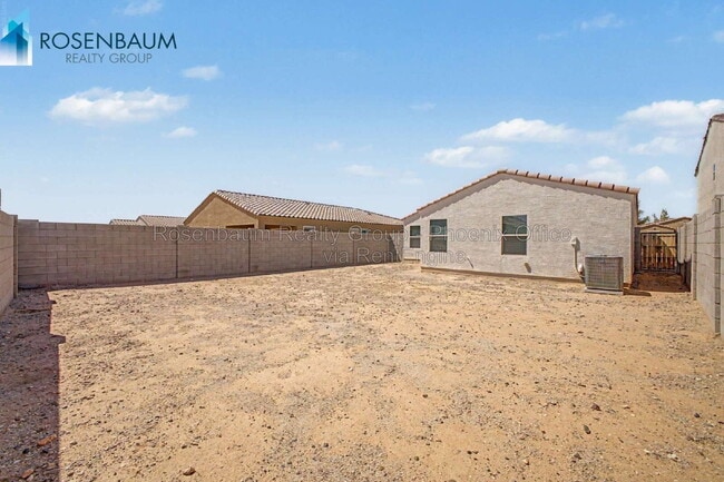 Building Photo - 1353 W Pima Ave