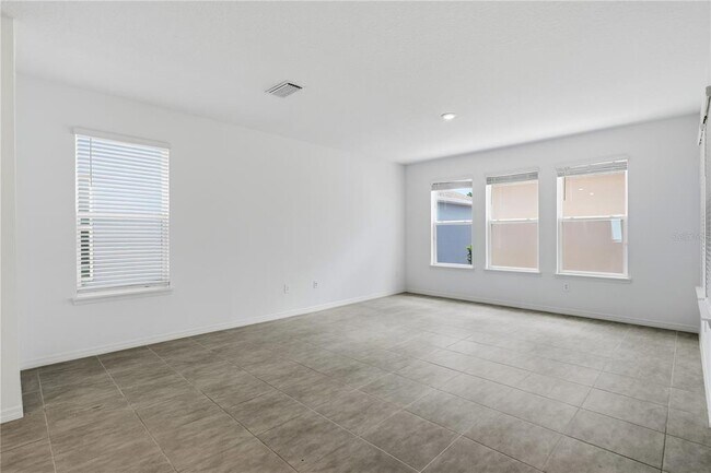 Building Photo - 15010 Summer Harvest St