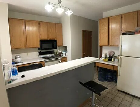 Building Photo - 15546 Garnet Way