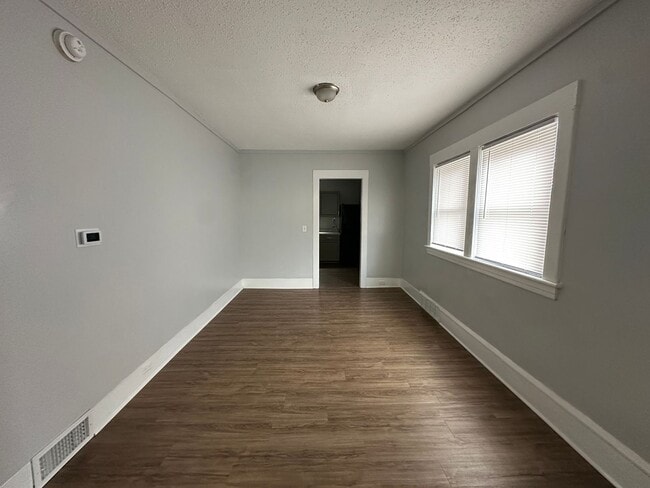 Building Photo - 613-615 S Mechanic St