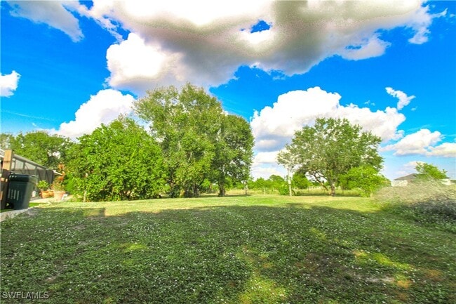 Building Photo - 3935 70th Ave NE
