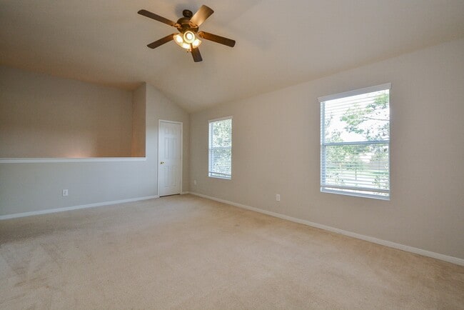 Building Photo - 15506 Hickory Dale St