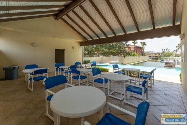 Building Photo - 5909 Padre Blvd