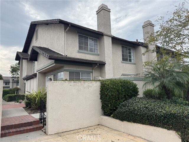 Building Photo - 6 Columbia