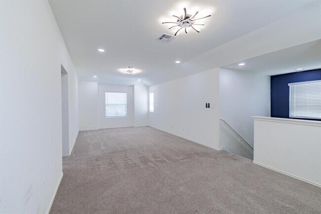 Building Photo - 149 Wind Flower Ln