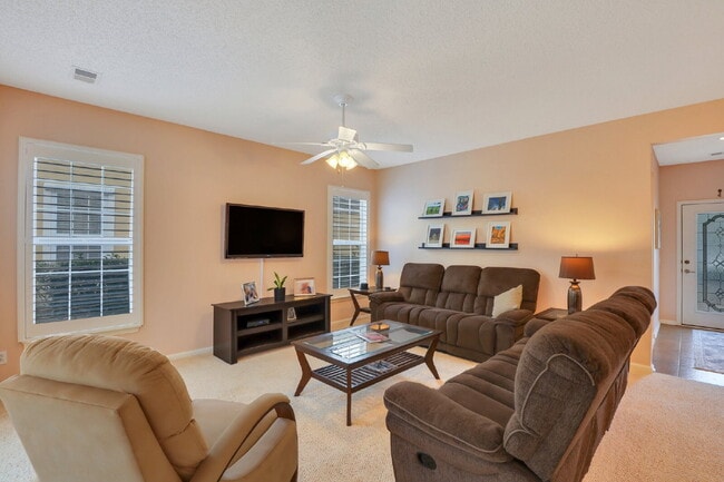 Building Photo - "213 Landing Lane - Charming 2-Bed, 2-Bath...