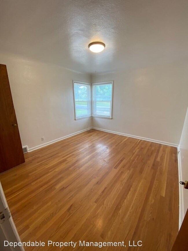 Building Photo - 6 br, 2 bath House - 2100 10th Street Road