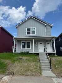 Building Photo - 1829 Montcalm St