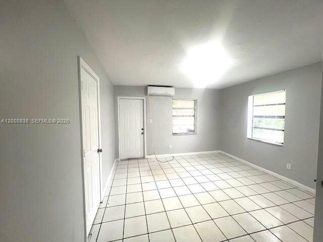 Building Photo - 504 N 57th Ave
