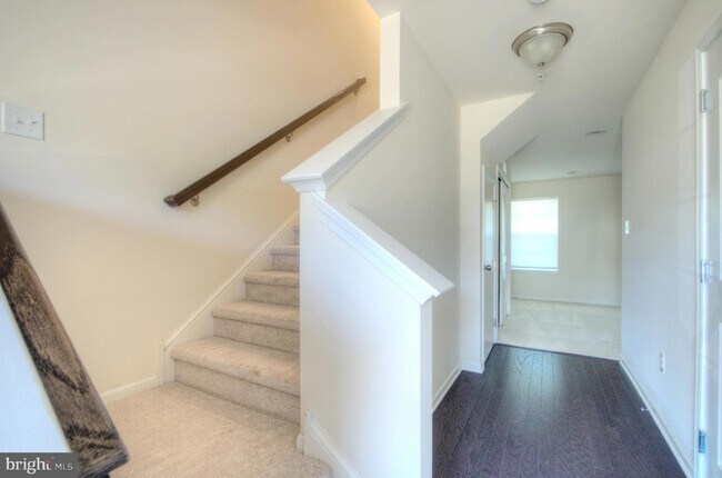 Building Photo - 58 Iron Gate Rd