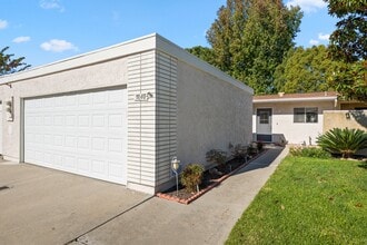 Building Photo - 3840 Cinnamon Way