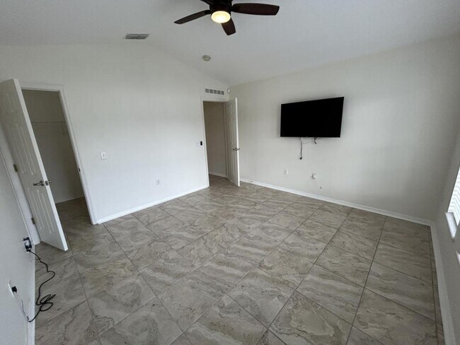 Building Photo - 3257 Helmel Ct