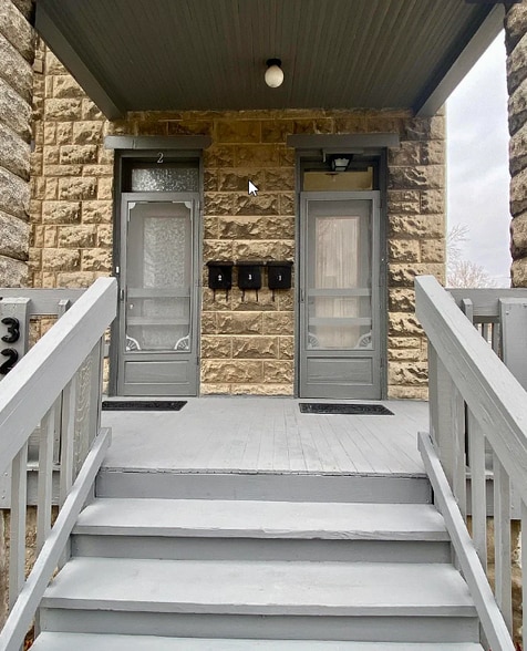 Building Photo - 320 N Sherman Ave