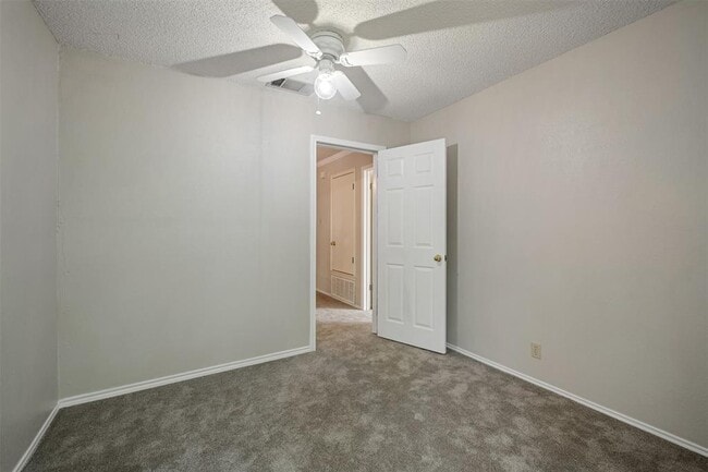 Building Photo - 16409 Port Hood Dr