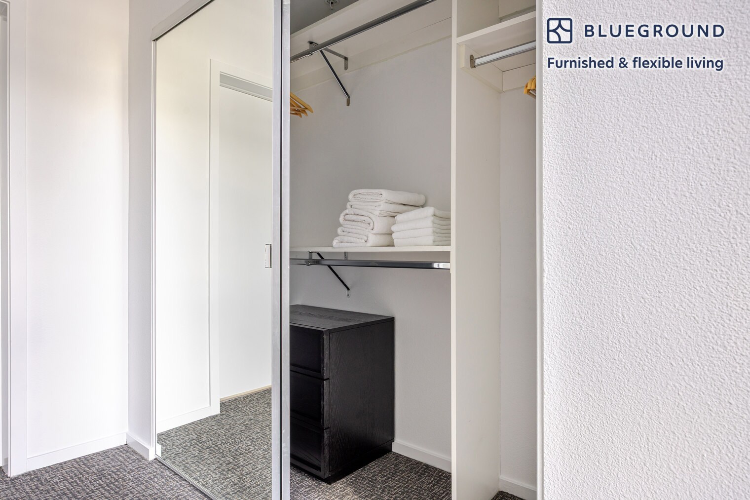 Building Photo - 4133 Redwood Ave