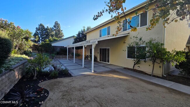 Building Photo - 1825 Sweet Briar Pl