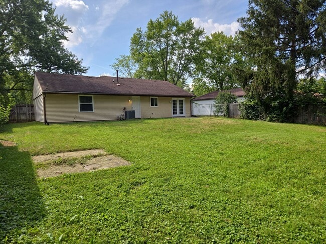 Building Photo - 3111 Pawnee Dr