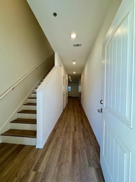 Building Photo - 2803 W Mockingbird Ln