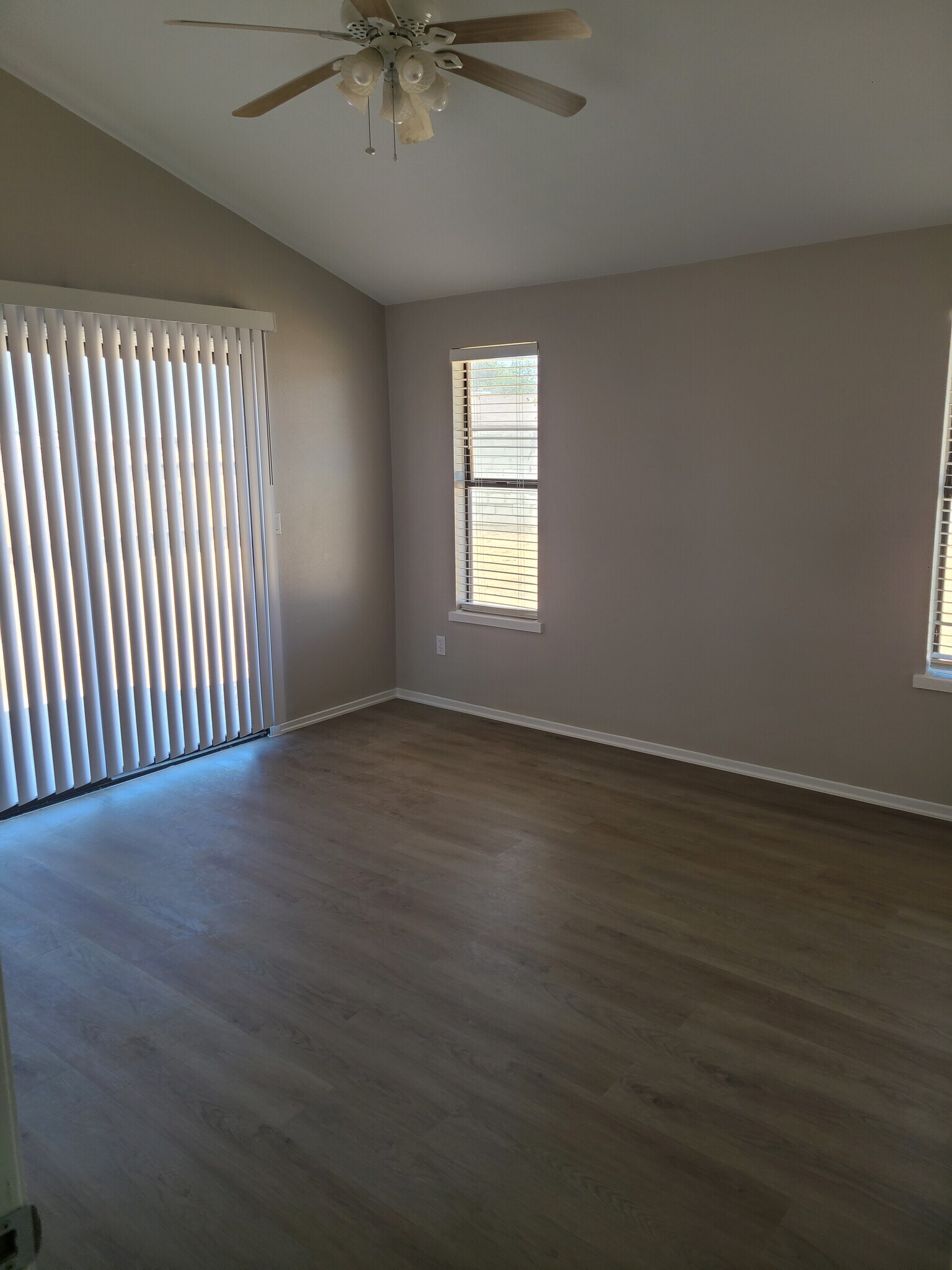 Master Bed2 - 8567 Jimson Ave
