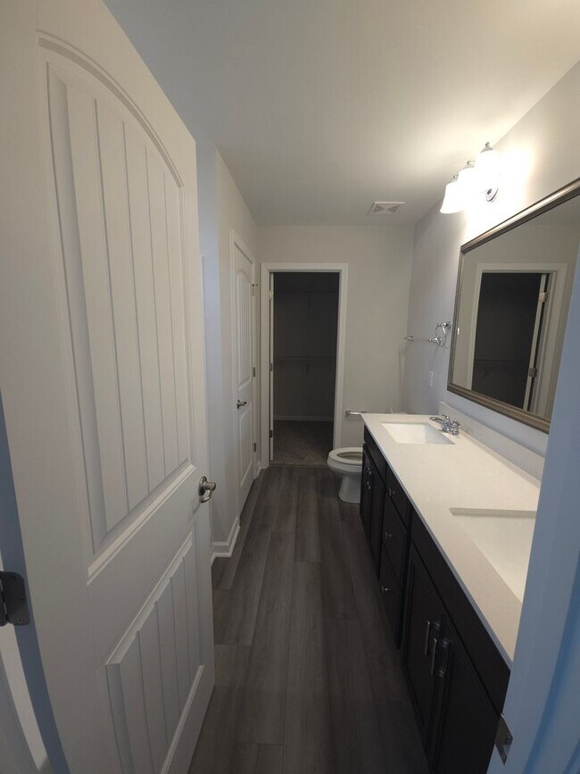 Building Photo - 101 Fenway St