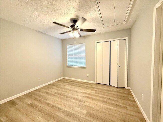 Building Photo - 9418 Westacre Pl