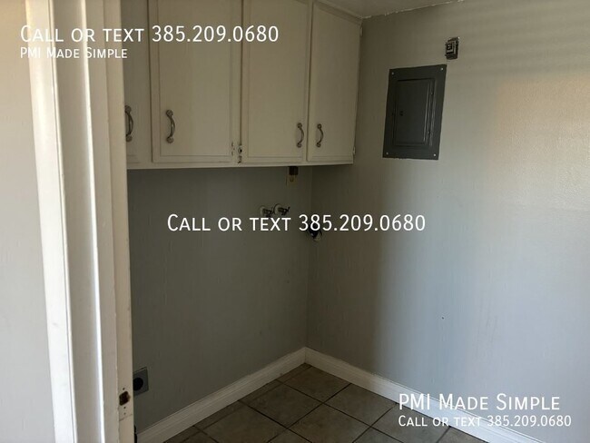 Building Photo - 690 N 600 E