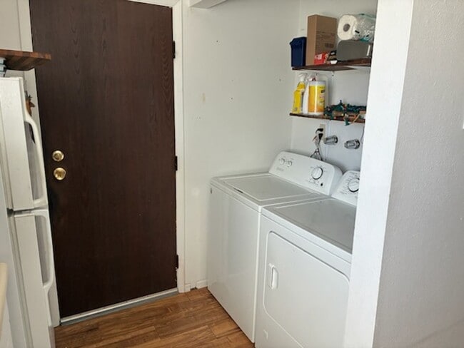 Building Photo - Remodeled 2 Bed 1 Bath Duplex in North Fort Collins!