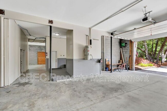 Building Photo - 1392 Eden Rd