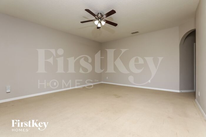 Building Photo - 361 Bella Rosa Cir