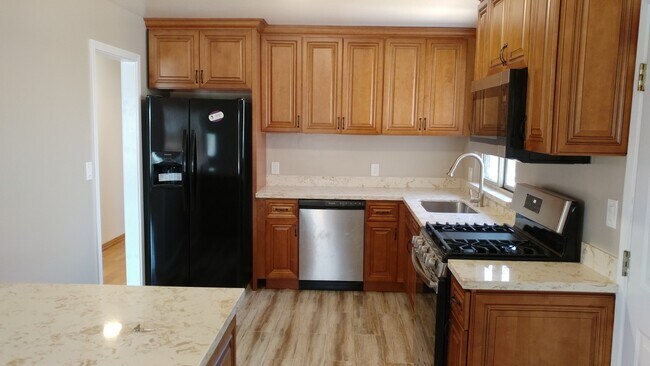 Building Photo - AMAZING Updated 3 Bedroom/2 Bath Home in Good School Area! - BERRYESSA