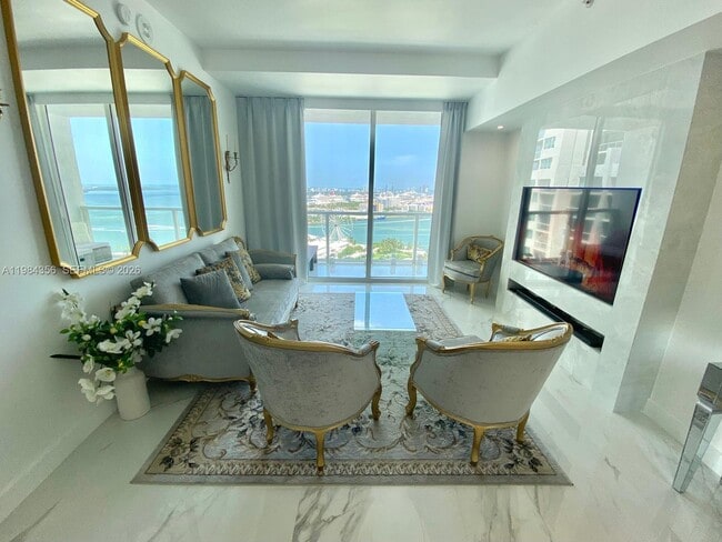 Building Photo - 253 NE 2nd St