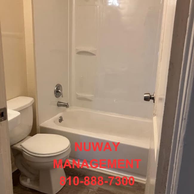 Building Photo - 810-888-7300