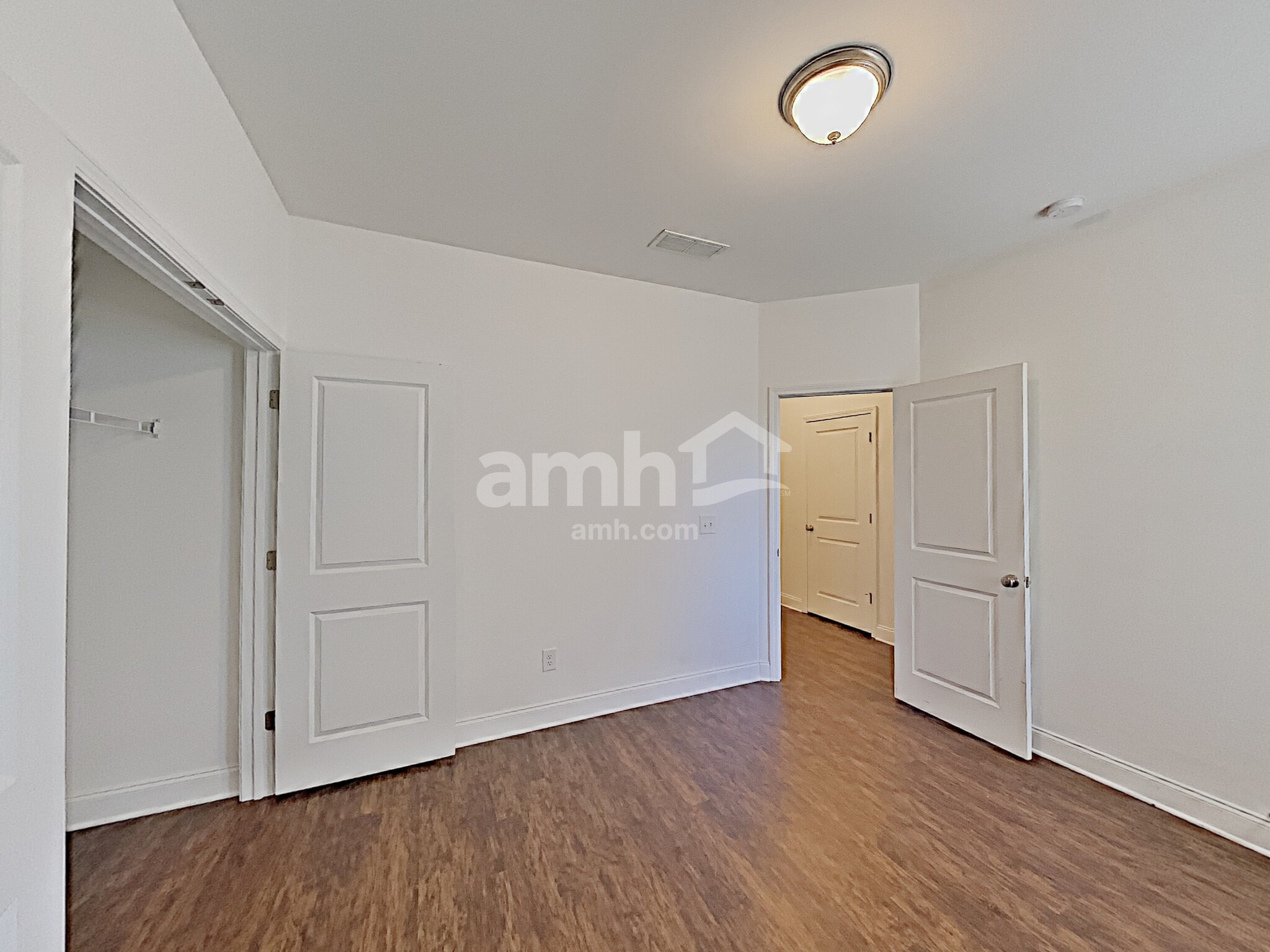 Building Photo - 209 McBee Pl