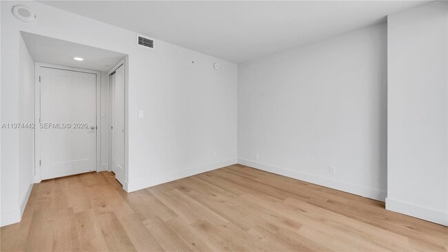 Building Photo - 555 NE 34th St