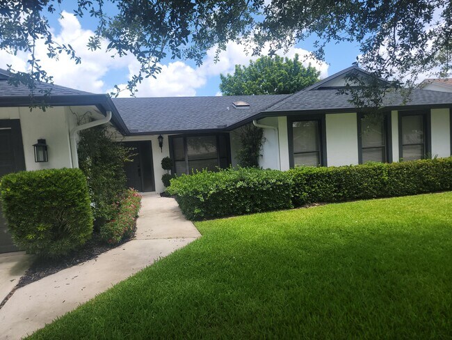 Building Photo - 14491 Autumn Ave