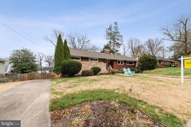 Primary Photo - 6909 Andover Dr