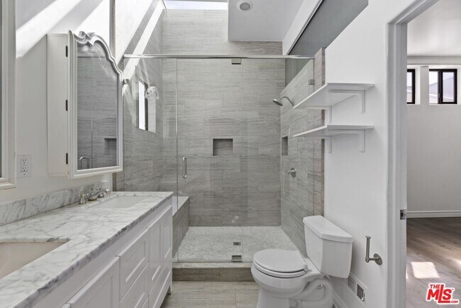 Building Photo - 29221 Heathercliff Rd