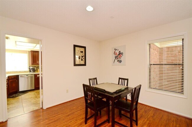 Building Photo - 3307 Long Hollow Ct