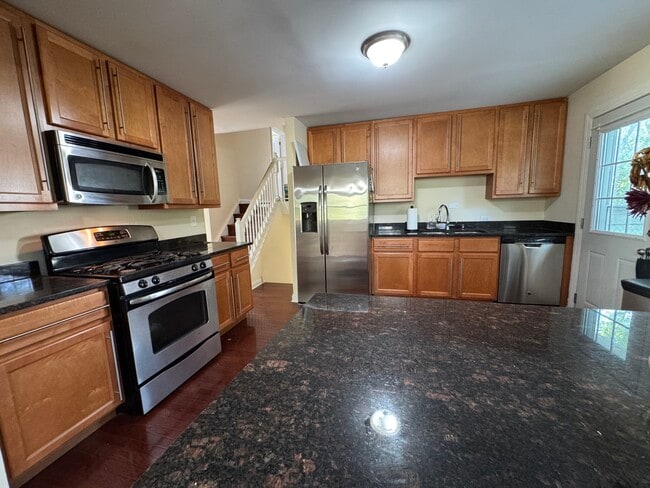 Building Photo - 7101 Longmeadow Ln