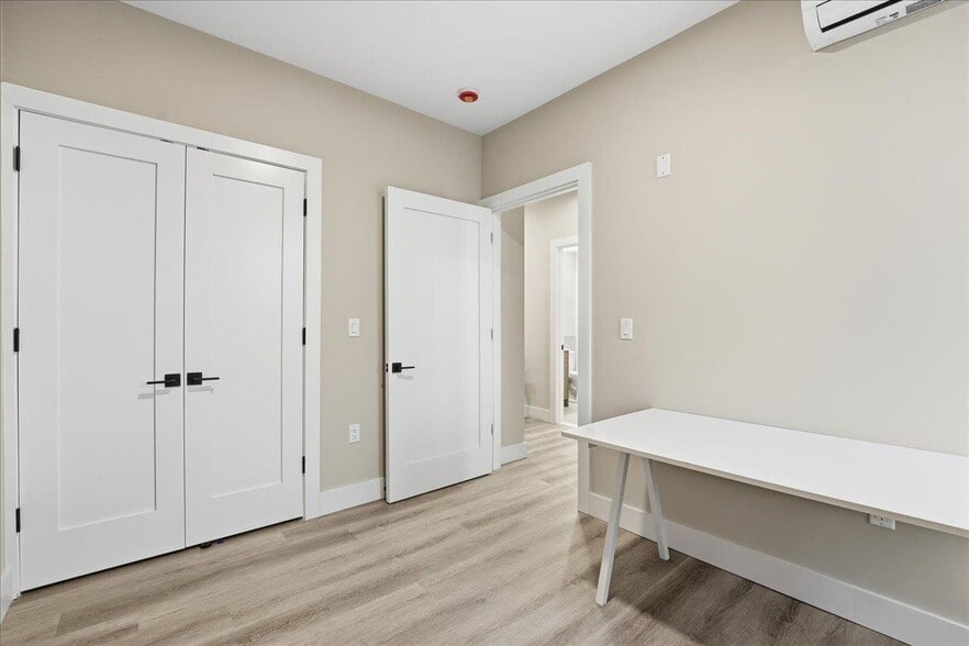 Building Photo - 3516 John F. Kennedy Blvd