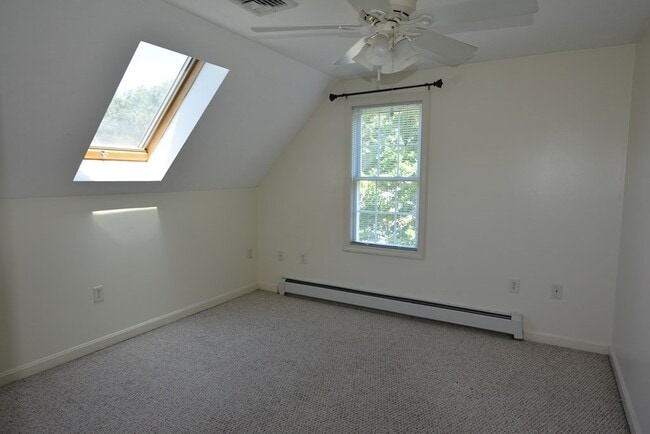 Building Photo - 55 Arrowwood Dr