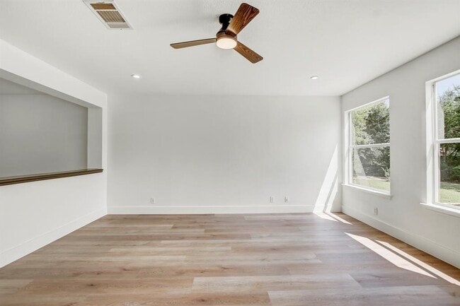 Building Photo - 16803 Bailey Jean Dr