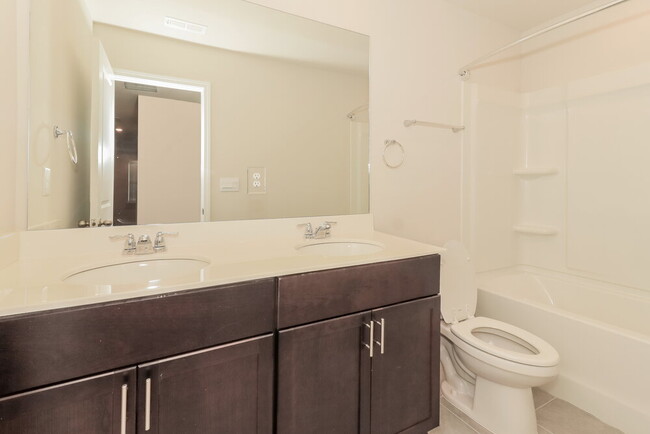 Building Photo - 5872 Hackberry Ln