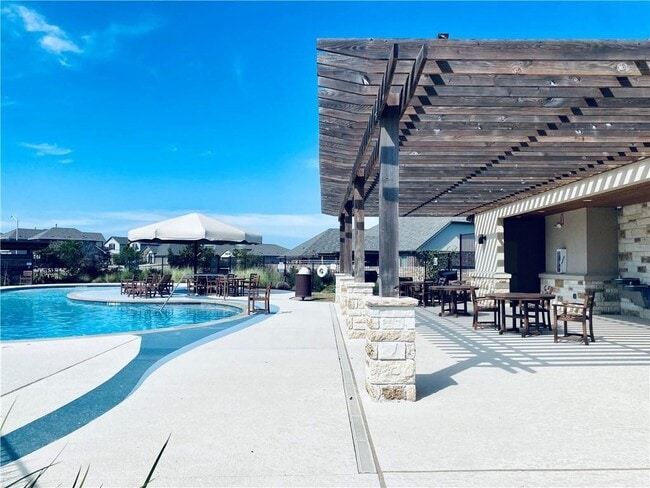 Building Photo - 1009 Sundrops St